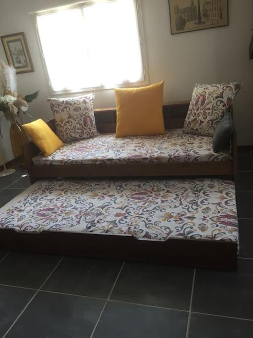 Logement Insolite Au Coeur D'Une Ecurie Arles Extérieur photo